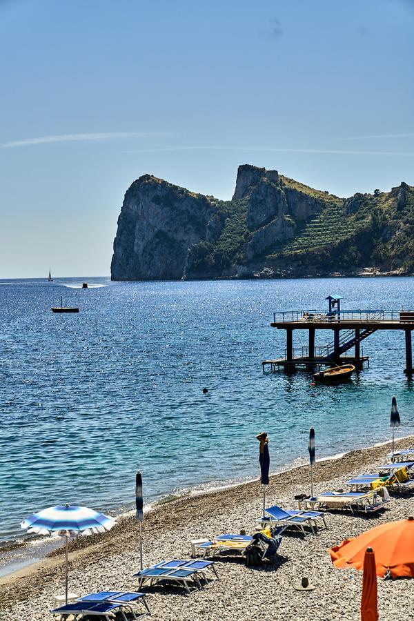 Taverna Del Capitano Marina del Cantone Exterior photo